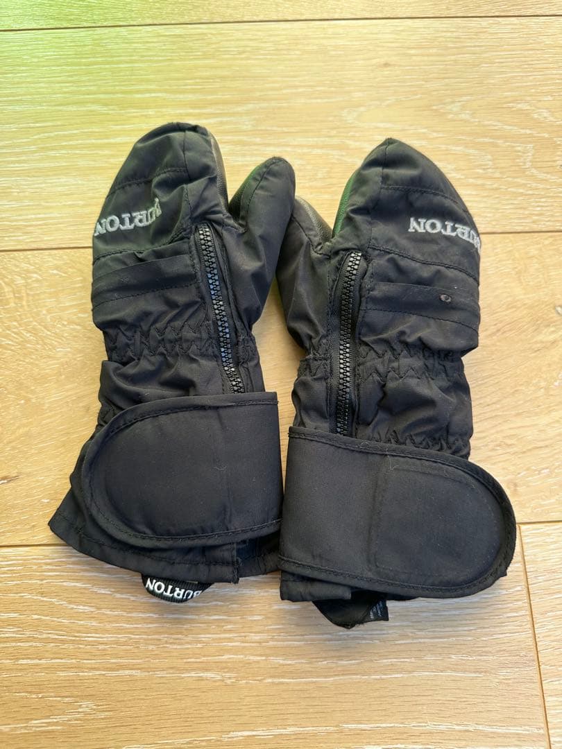 ノースフェイススノーウェア100 バートン　BURTON ミトン