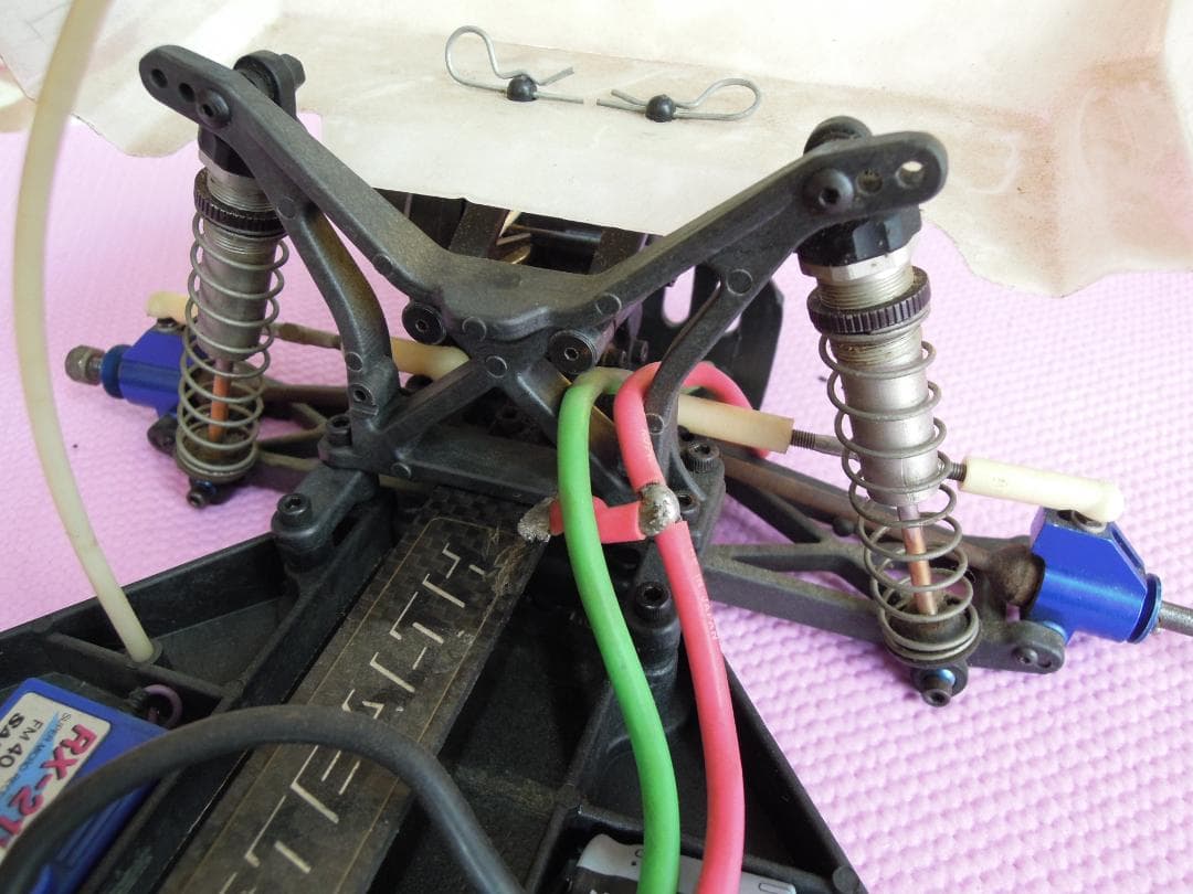 アソシエイテッド　RC10B4