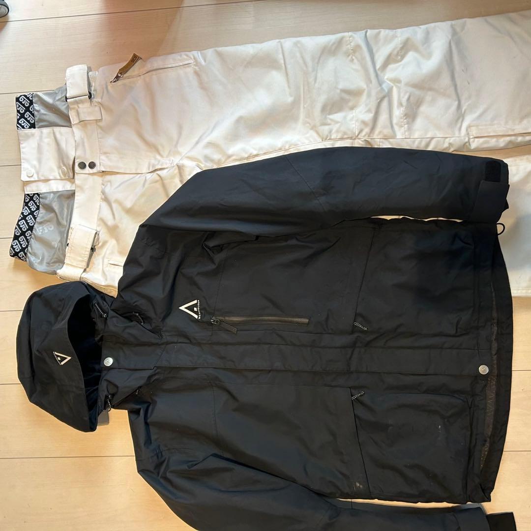 スノーボードウェア ジャケットとパンツセット