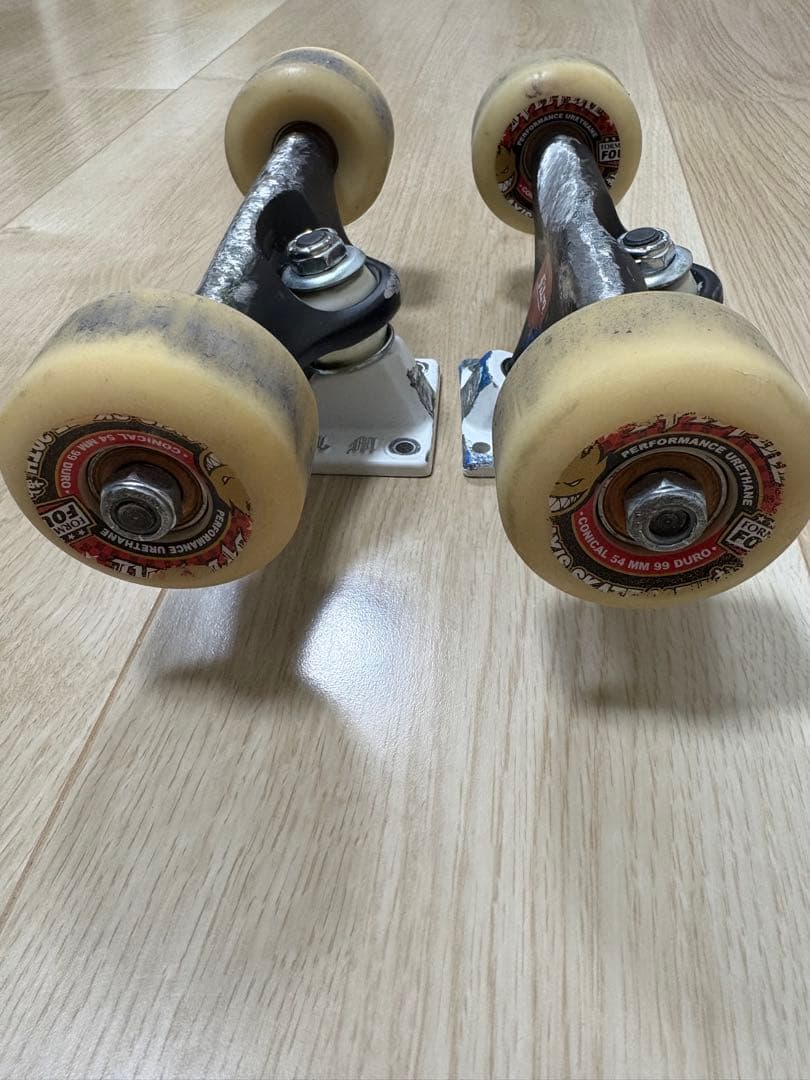 SPITFIRE WHEELS F4 54mm&FILM TRUCK中古セット