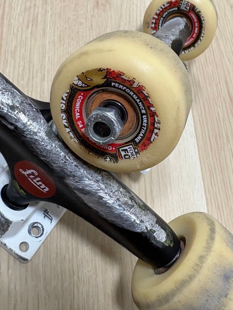 SPITFIRE WHEELS F4 54mm&FILM TRUCK中古セット