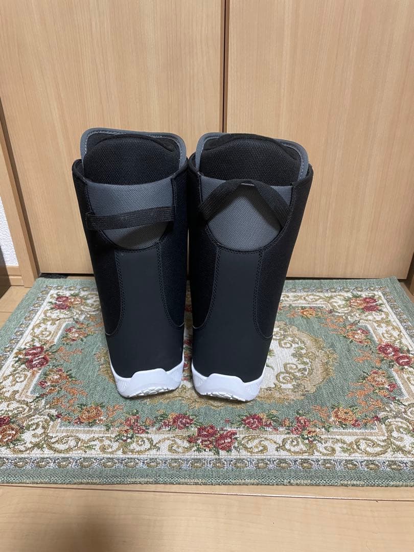 エアボーン ARBN スノーボードブーツ ボアシステム 黒/グレー