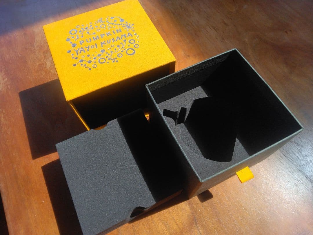 草間彌生 カボチャ型オブジェ