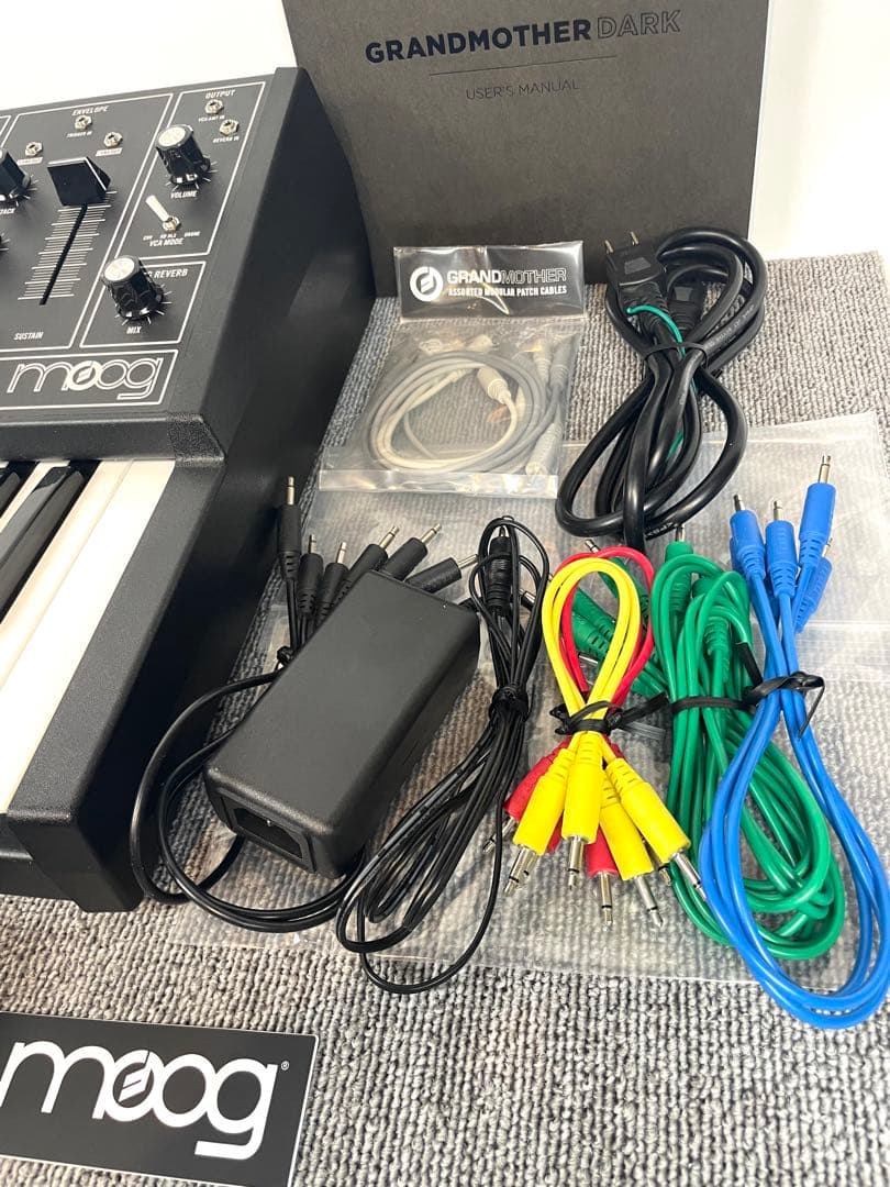 ●極美品 Moog GRANDMOTHER アナログシンセサイザー●