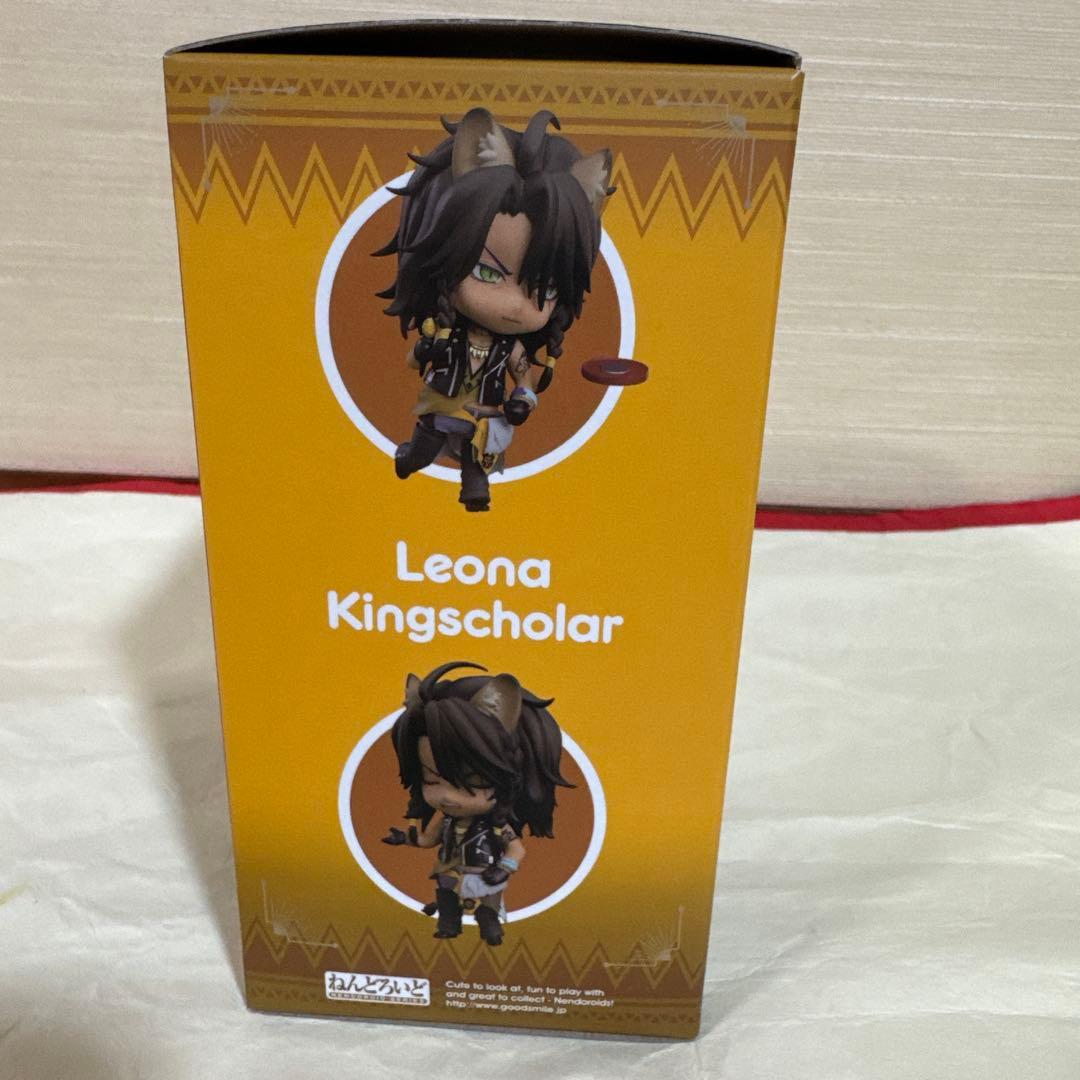 新品未使用 ねんどろいど ツイステ レオナ 特典缶バッジ付き