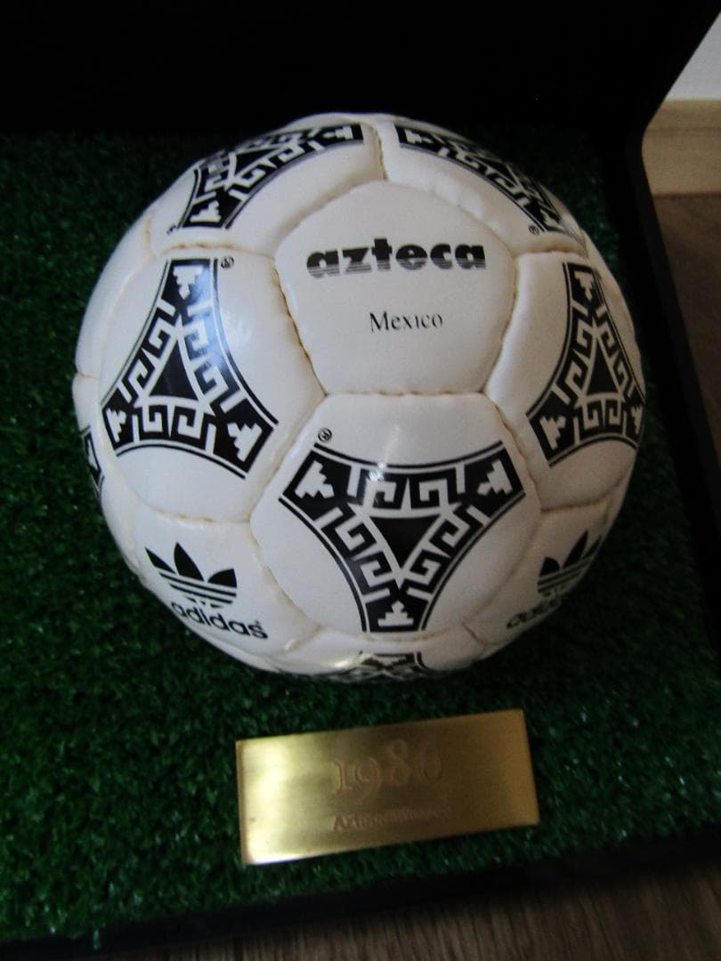サッカーボール 1970-2002 adidas Historical Match Ball