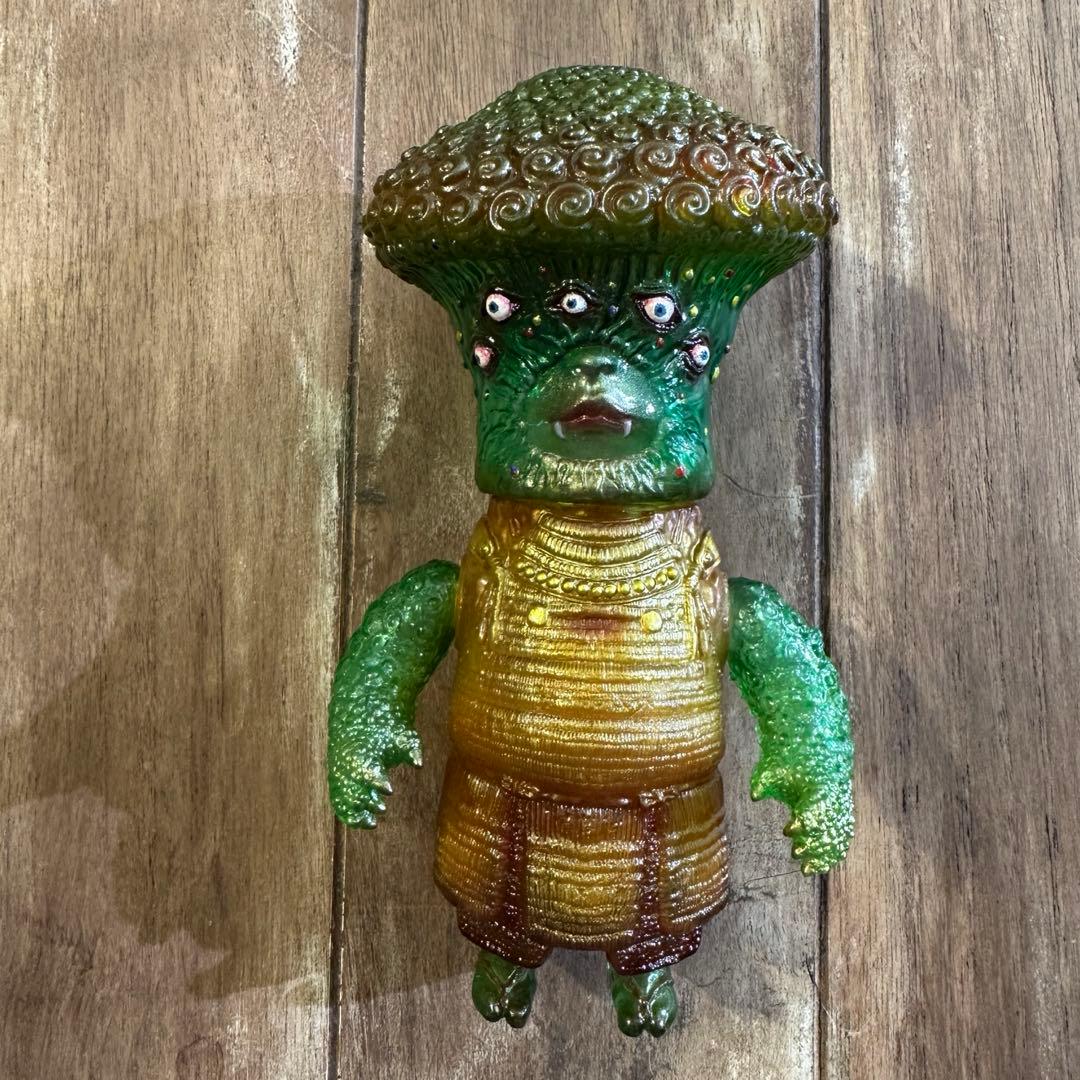 ソフビ リペイント キノコ王子 侍ボディー　インディーズソフビ もうこやま