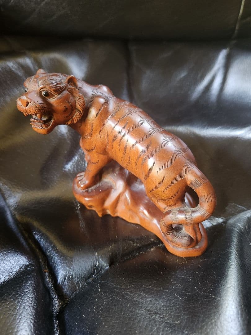 木彫り　虎　骨董