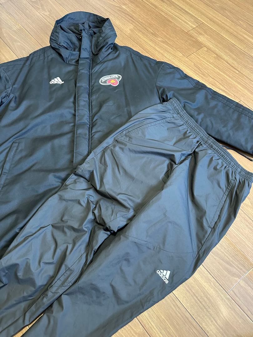 adidas ブラック ウォームアップウェア　サントリーサンゴリアス