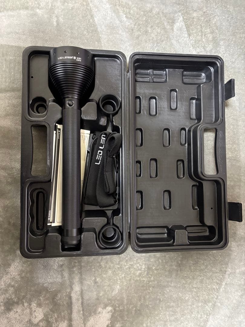 LED LENSER X21 超高出力ライトケース付き