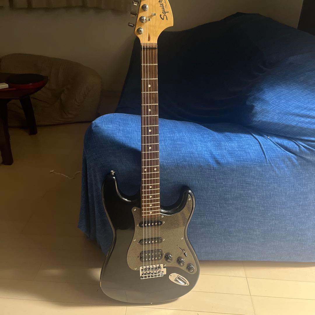 Squier Stratocaster エレキギター