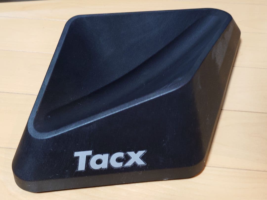 Tacx T2800 Neo Smart サイクルローラー 各種付属品付き