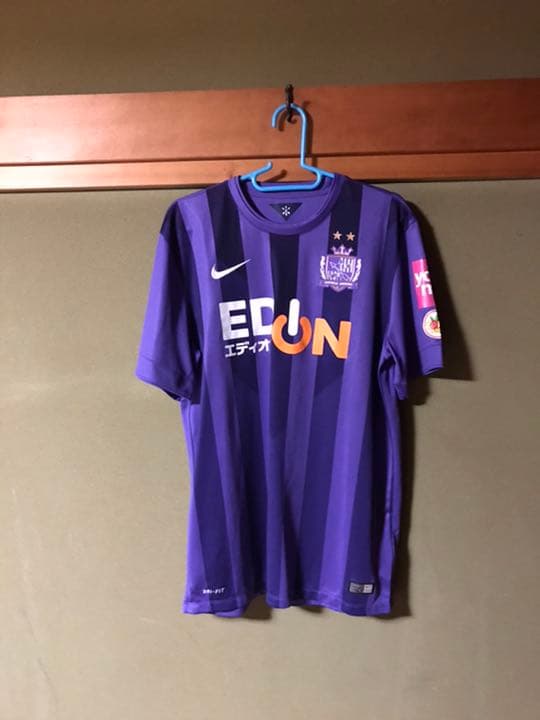 即購入OK様　サッカーJリーグサンフレッチェ広島　ユニフォームトレーニングウェア