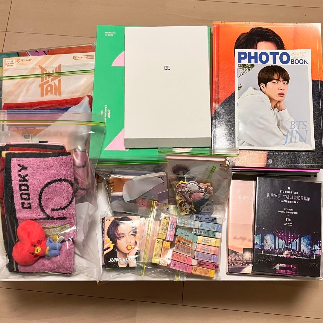 BTS グッズ　CD DVD 雑誌など多数　まとめ売り