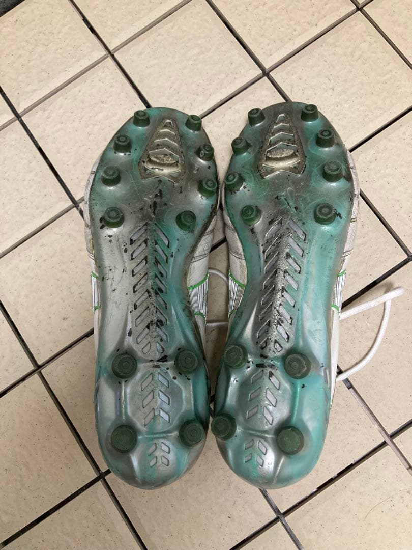 ミズノ モレリアネオ3 サイズ28センチ