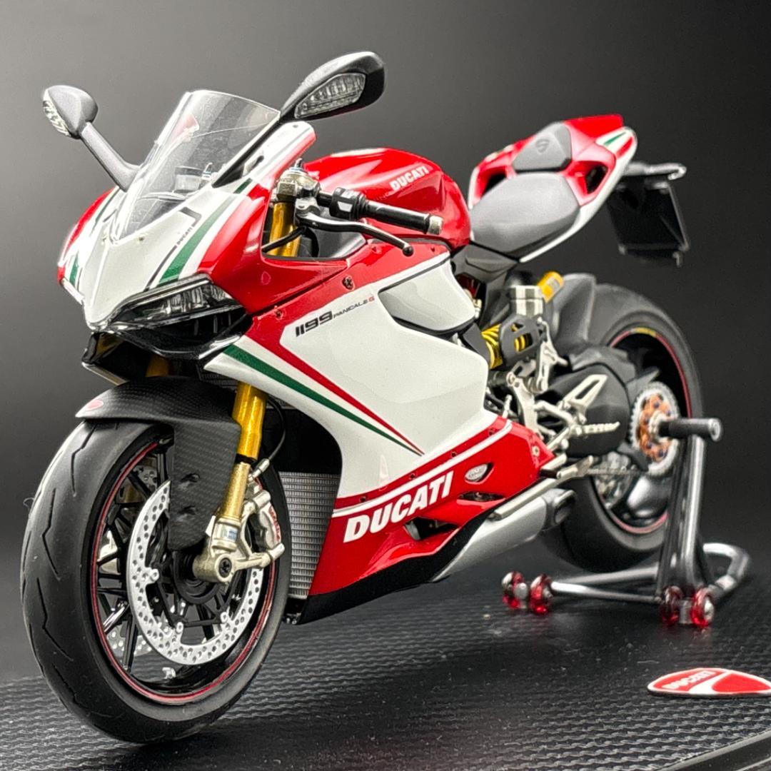 ドゥカティ 1199 パニガーレS トリコローレ（1/12組立完成品）