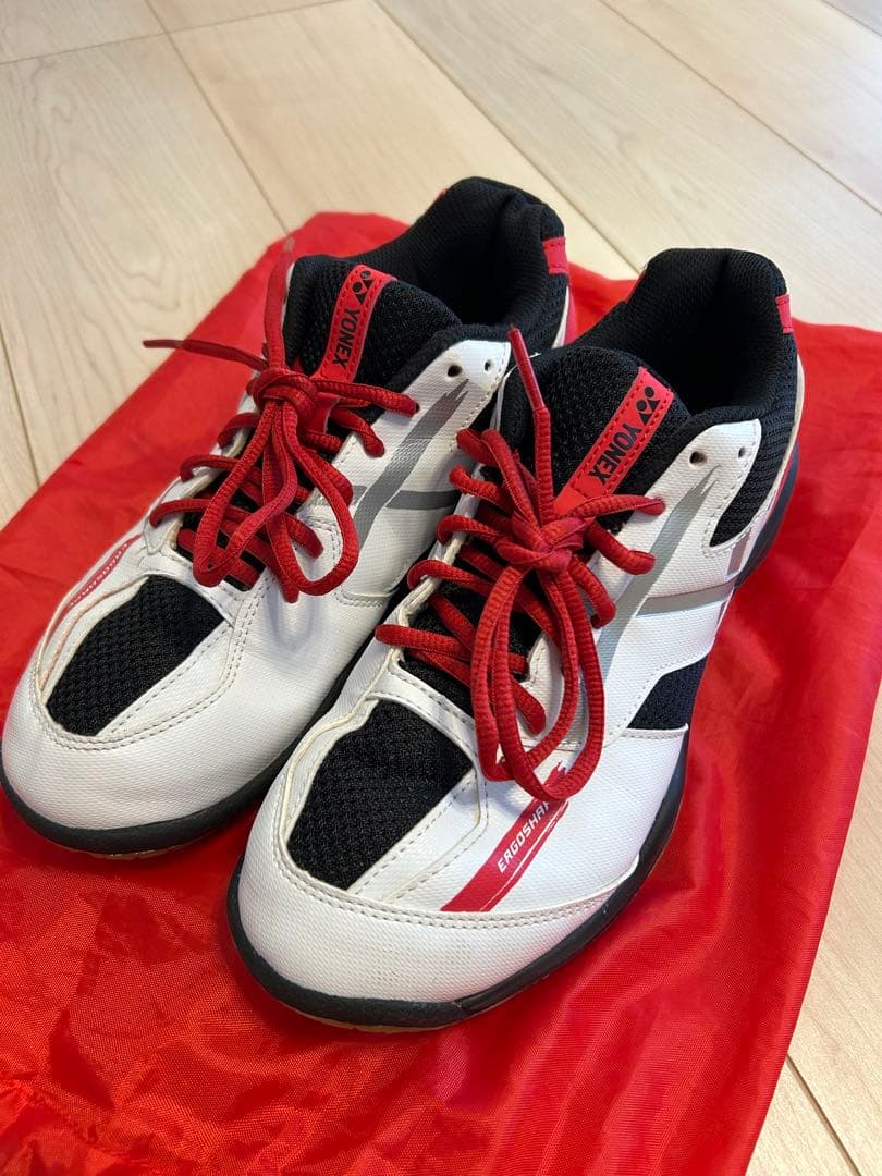 【セット】YONEX バドミントンラケット＆シューズ