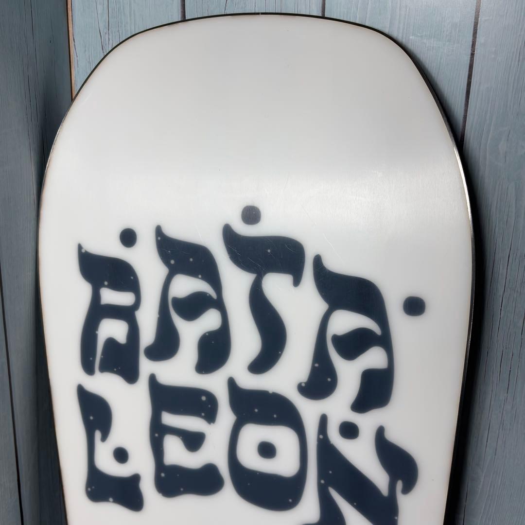 美品 BATALEON バタレオン BLOW 153cm スノボー ボード