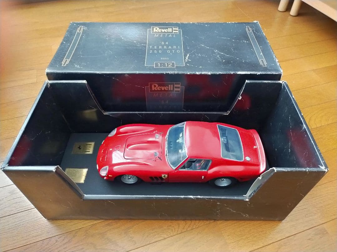 ミニカー Revell Ferrari 250 GTO 1/12