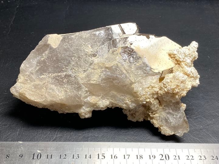 スモーキークォーツ　781g