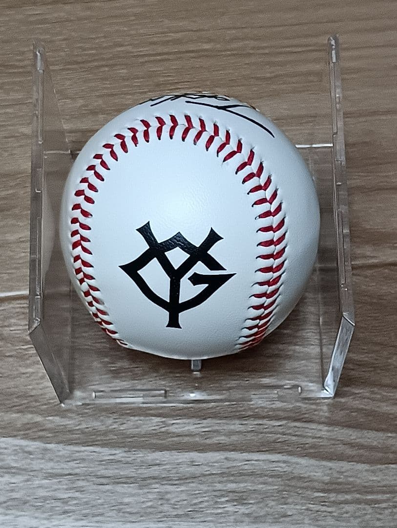 プロ野球　直筆サインボール 田中選手　読売ジャイアンツ　 日米通算200勝