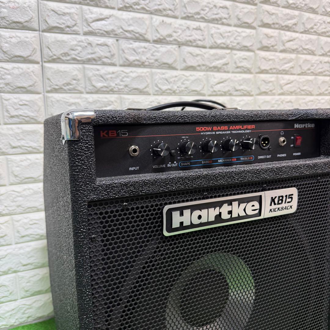 極上品　Hartke KB15 ベースアンプ 圧倒的出力　軽量　動作良好