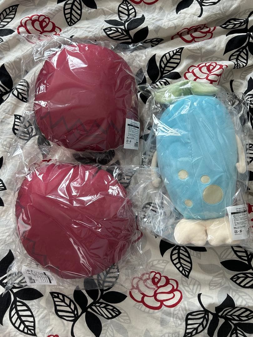 ローレン・イロアス まめねこ　クッション　ぬいぐるみ