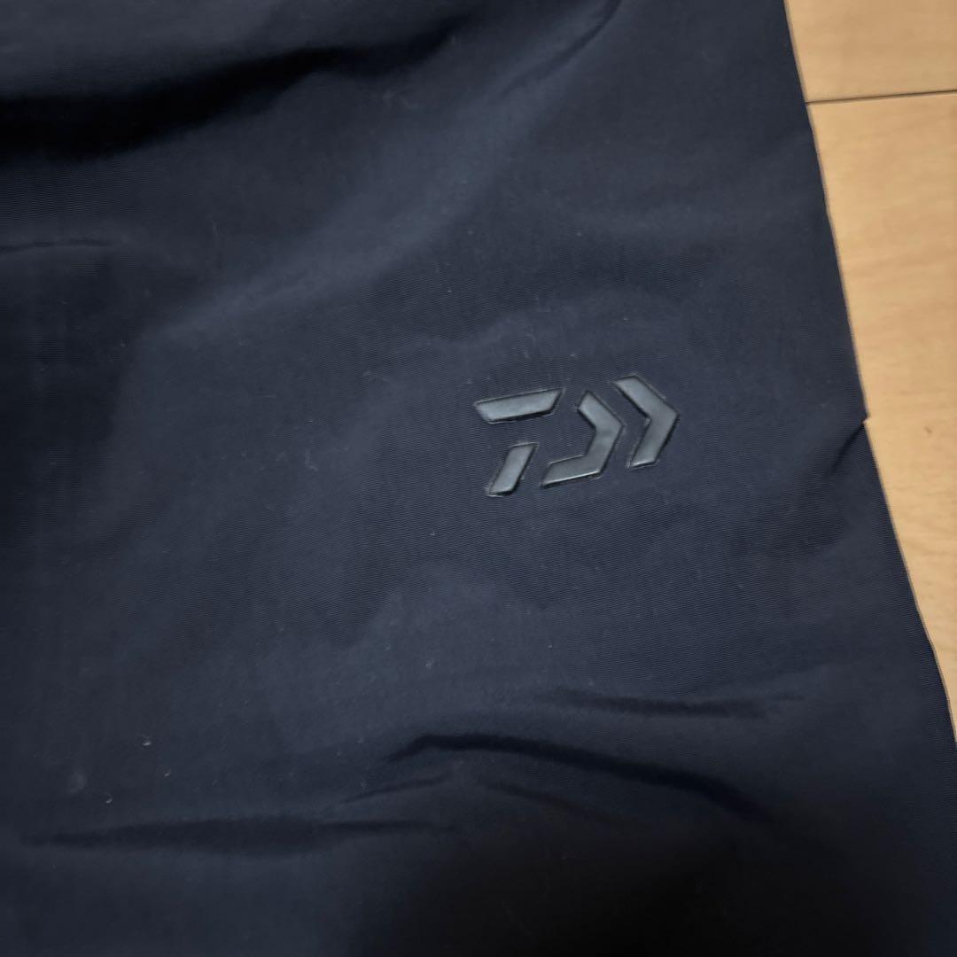 ダイワのズボン、手袋、竿カバーセット