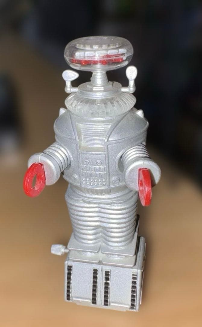 『宇宙家族ロビンソン』に登場するロボット「フライデー」のゼンマイ　増田屋