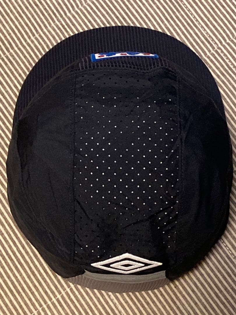 希少　UMBRO アンブロ　イングランド代表　キャップ　ブラックネイビー　メンズ
