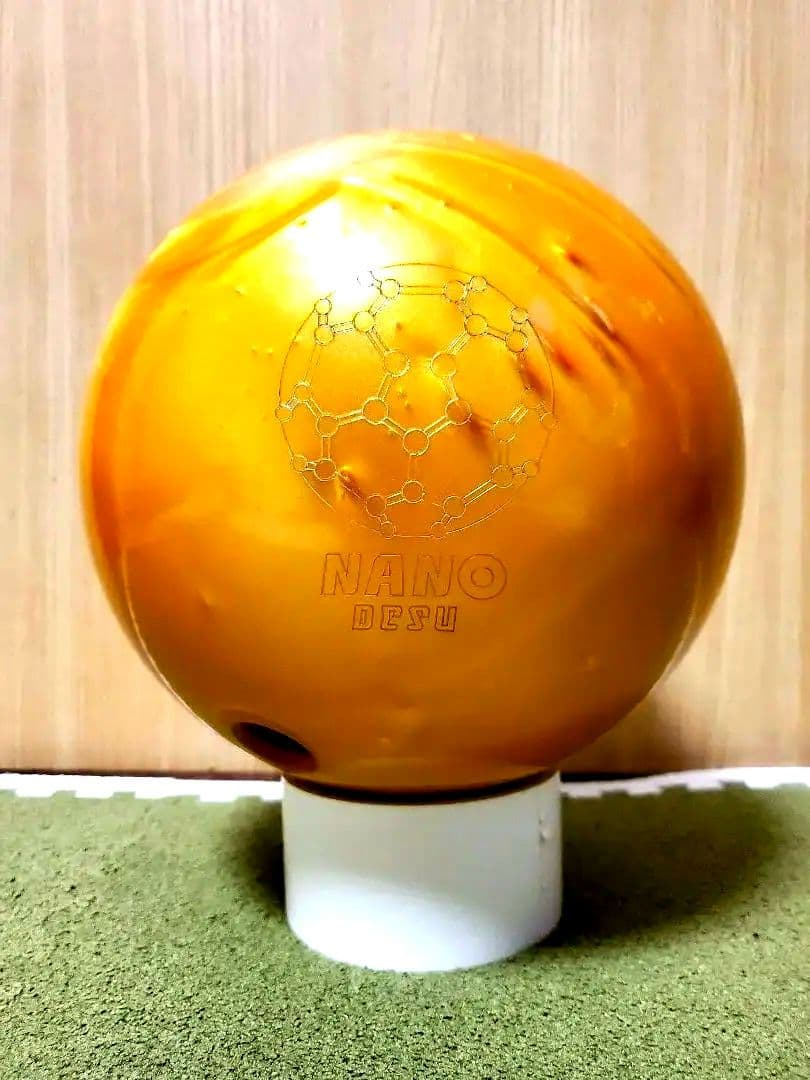 アキュスペアゴールド ボウリングボール ABS製 日本製　15ポンド