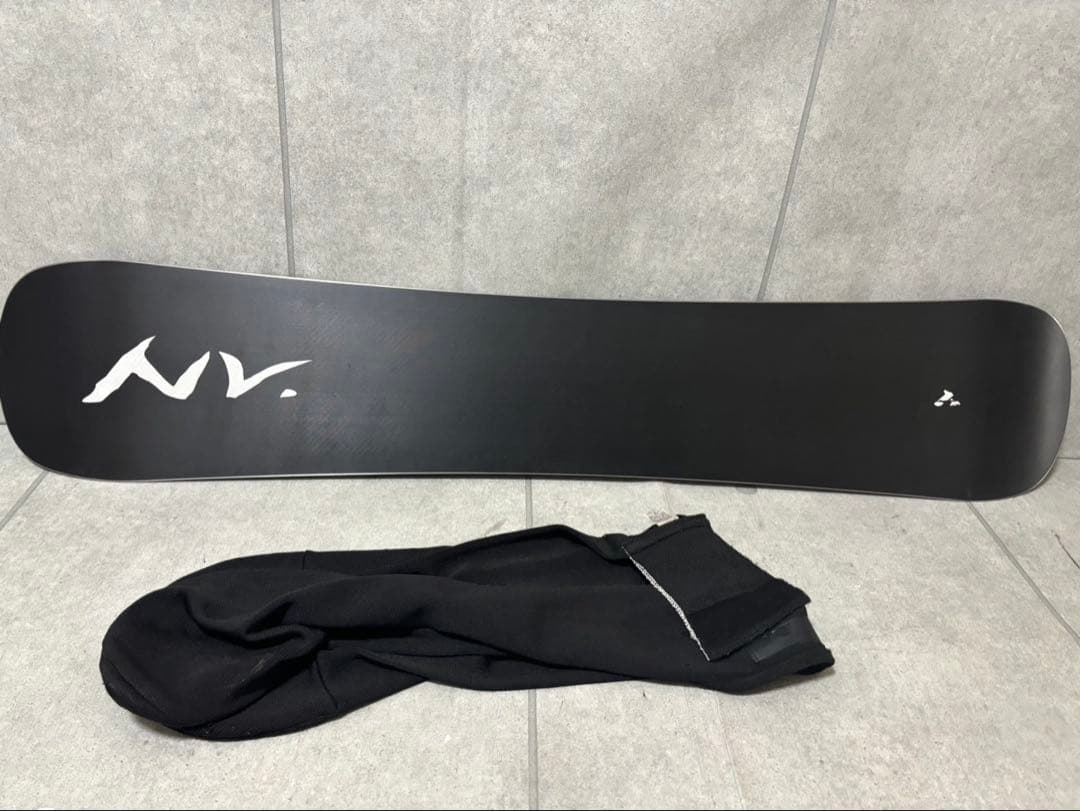 NOVEMBER LIVER TOUR 153cm 23-24 スノーボード