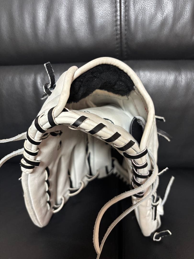 a*i様 ノーブランド硬式外野手用グラブ