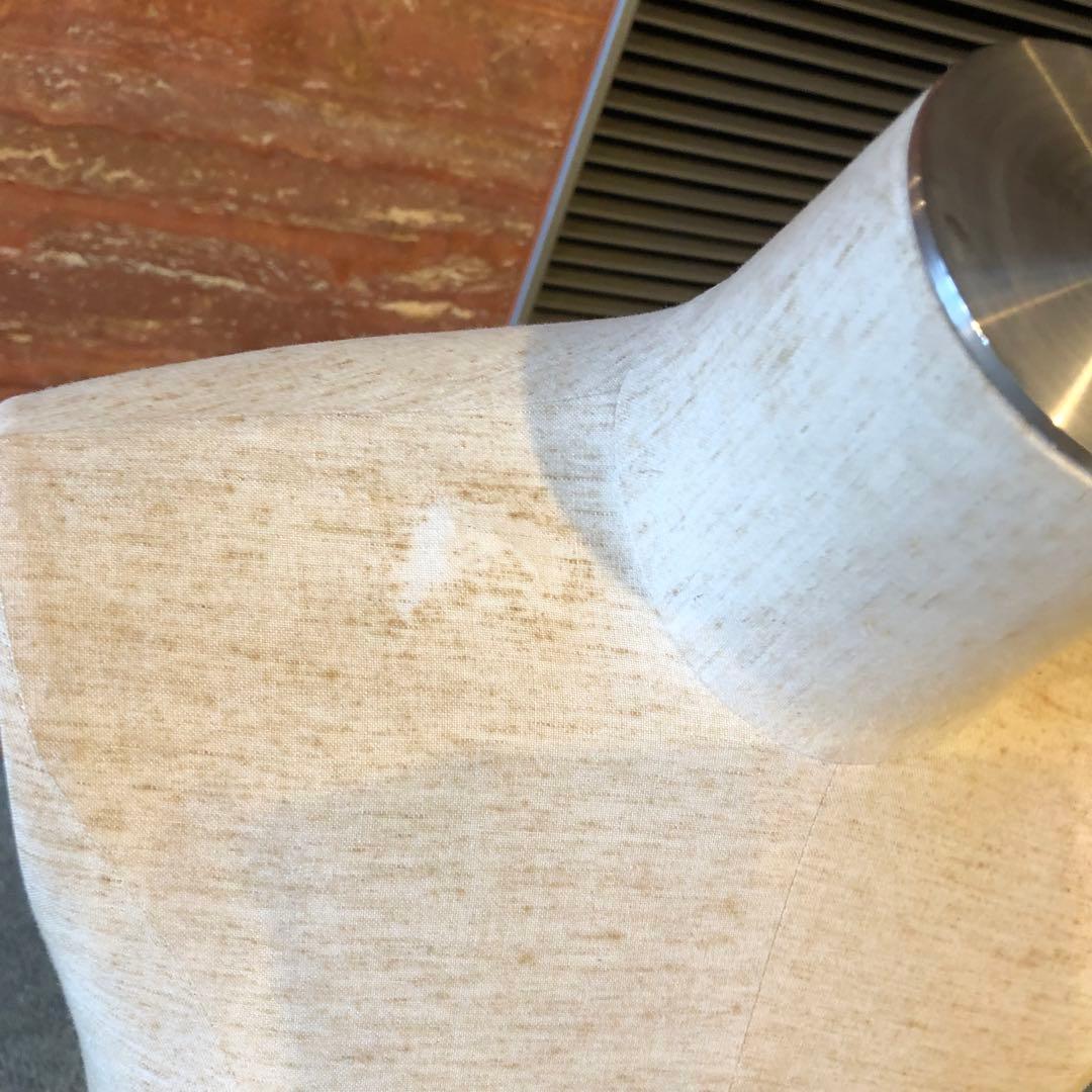 女性用 マネキン トルソー 腕付きタイプ・スタンド付きベージュ