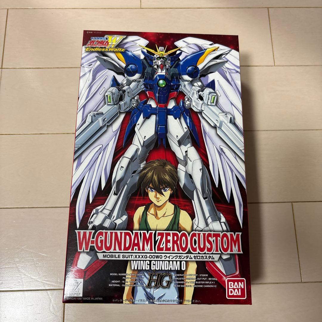 【新品未開封】W-GUNDAM ZERO CUSTOM HG 1/100