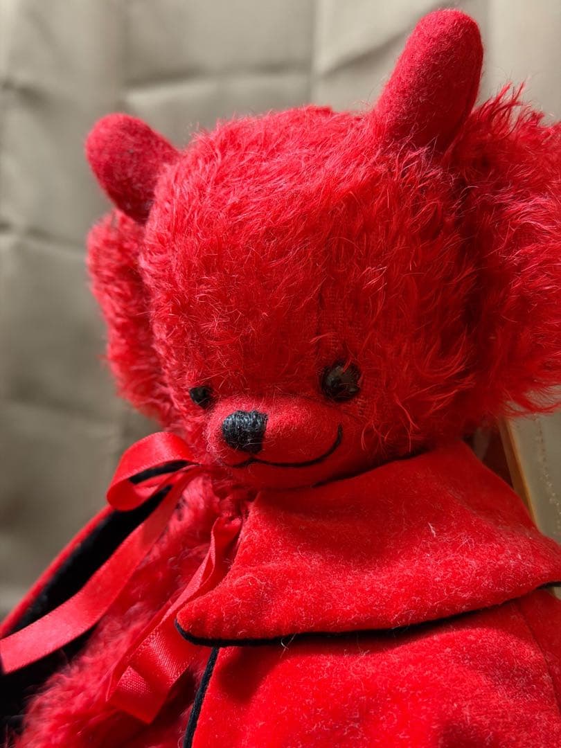 メリーソート社 チーキーブリティッシュデビル レッド 100体限定