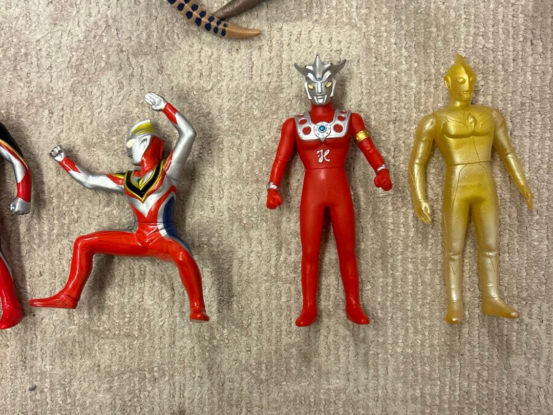 ウルトラマン&ウルトラ怪獣ソフビフィギュア40体まとめ売り