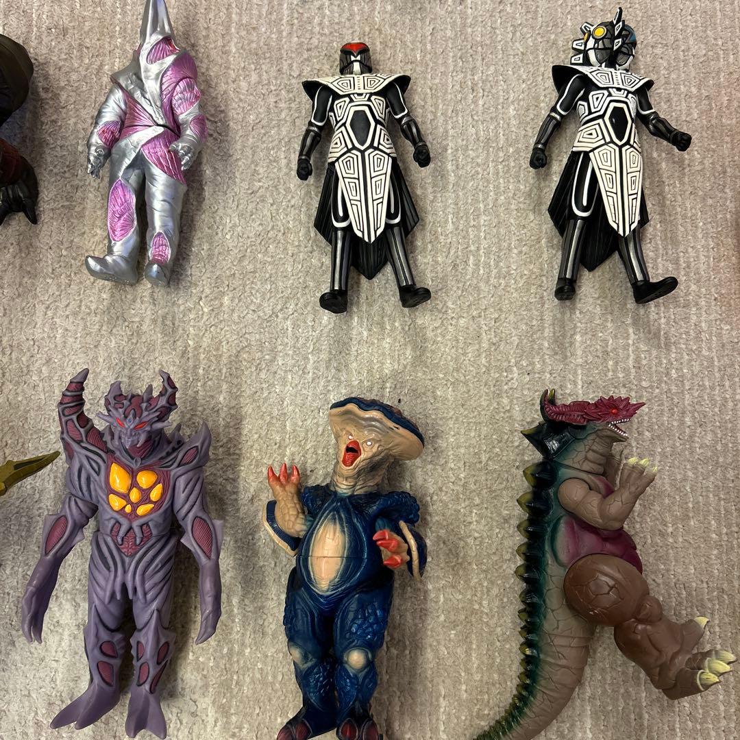 ウルトラマン&ウルトラ怪獣ソフビフィギュア40体まとめ売り