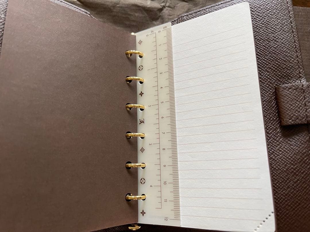 ルイヴィトンダミェ手帳