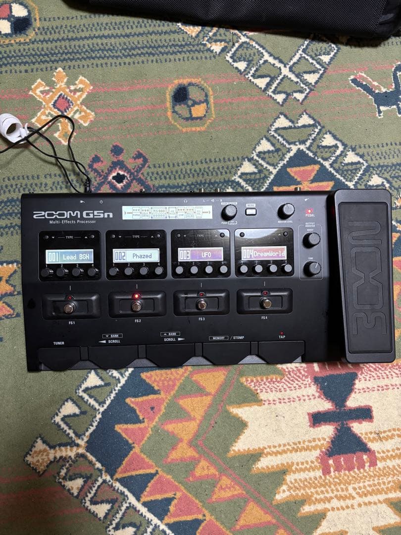 ZOOM G5n ギターエフェクター