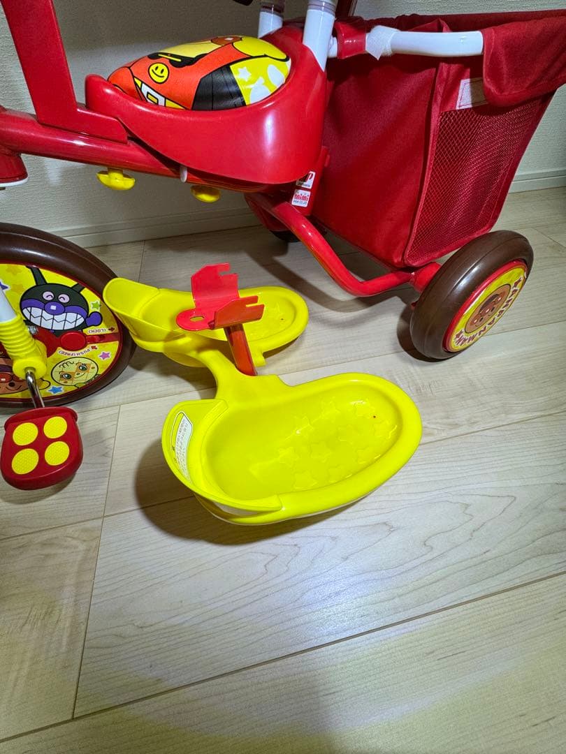 【かぱん】それいけ! アンパンマンデラックス 三輪車