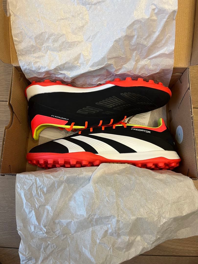 新品未使用　アディダスプレデター エリート TF