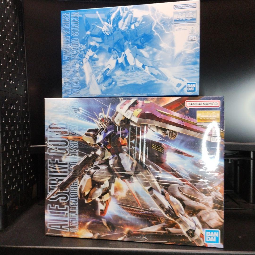 未開封新品 MG エールストライク＋ランチャーストライカー/ソードストライカー