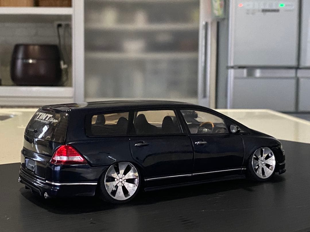 ホンダ　オデッセイ1/24 ダイキャスト　　ローダウンカスタム