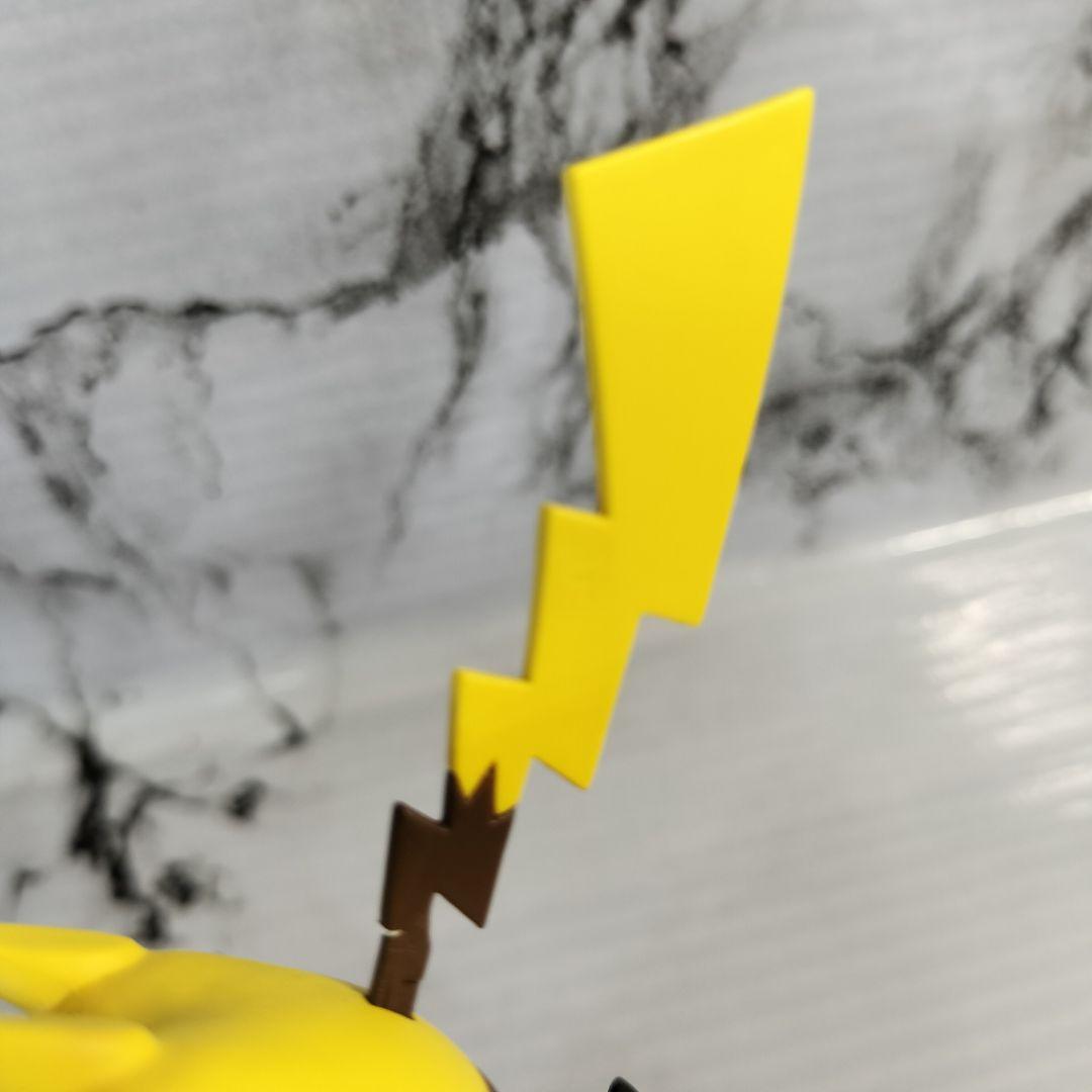 コトブキヤ　ポケットモンスター　レッド&ピカチュウ　フィギュア