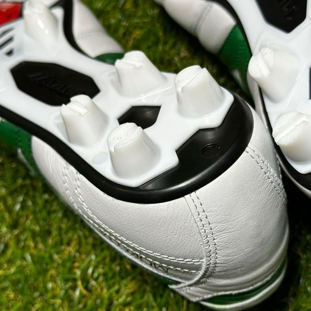 ミズノ　モレリア2ジャパン　ペイントカスタムモデル　26.5㌢