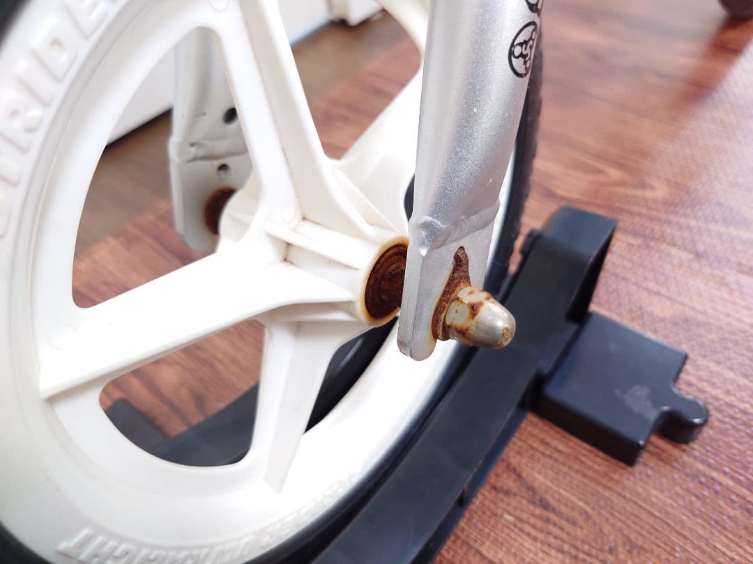 ストライダー プロ（箱、プロテクター&グローブ、スタンド付き）