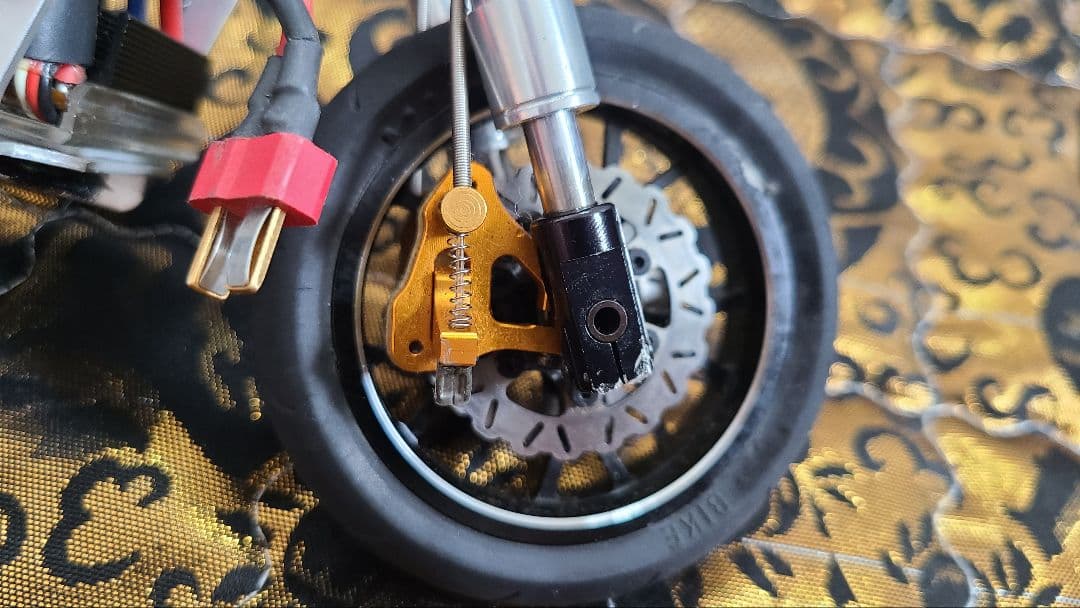 希少品 1/8 レーシング バイク(ハングオンレーザー、サンダータイガー)