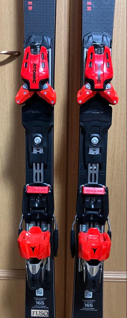 未使用品　22-23 ATOMIC アトミックREDSTER S9i PRO