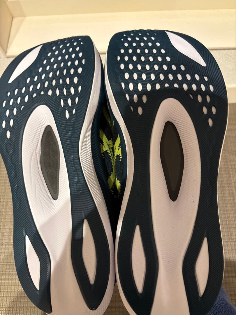 【新品　未使用】アシックス MAGIC SPEED4 27.0cm ブラック